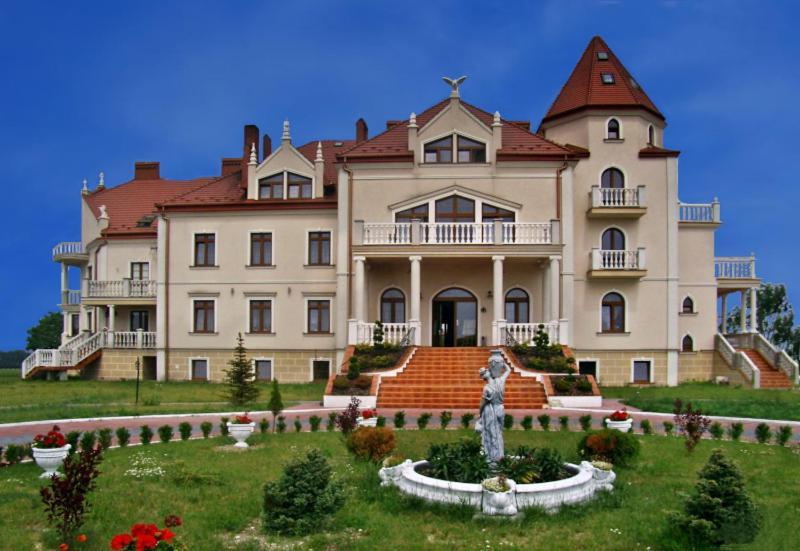 Palac Koronny Noclegi & Wypoczynek Wodzisław Exterior foto